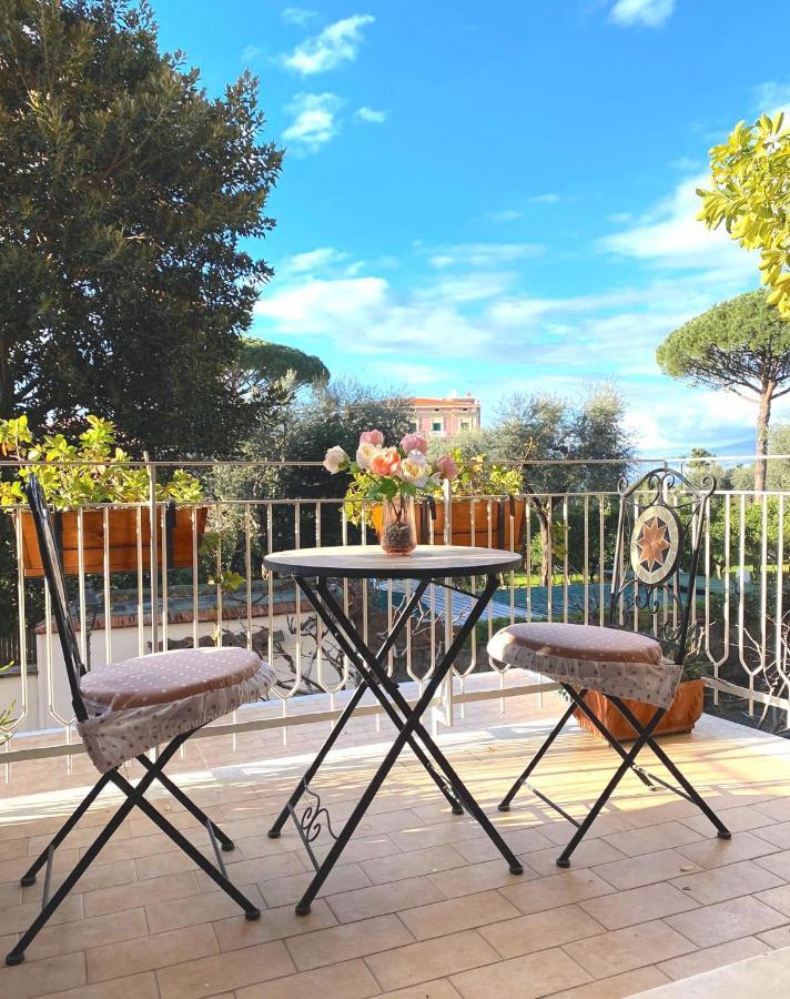 Angelina Suite B&B - Sorrento Centro ภายนอก รูปภาพ